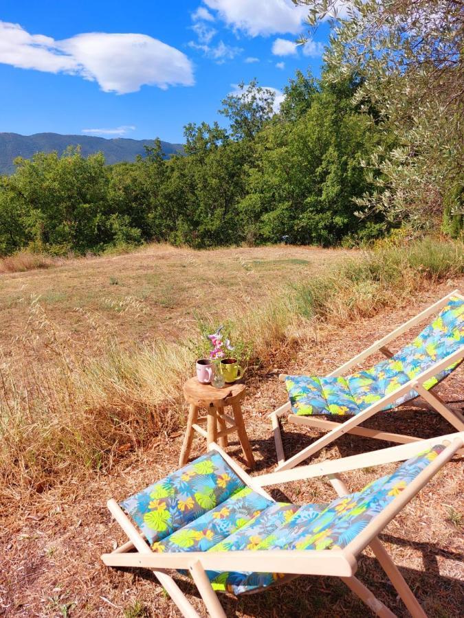 Logement D'Exception Pres Du Colorado Provencal Dans Une Residence Au Calme Avec Piscine Offrant Une Vue Imprenable Sur Le Luberon Depuis Sa Terrasse Viens Exterior foto